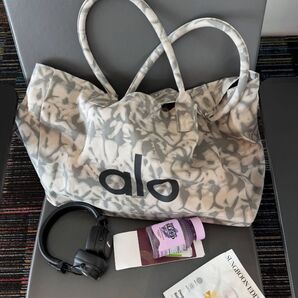 alo トートバッグ