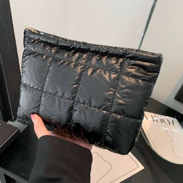 キルト フォーマル コスメ バッグ 刺繍入り グリッドデザイン ダウンファブリック トラベル メイク 収納 ポーチ485207