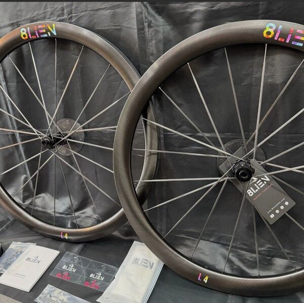 8LIEN(エイリアン)L4 Disc Carbon ホイール前後セット・カーボンホイール(カラフルデカール)