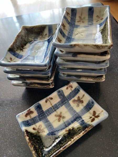 小皿 (刺身醤油入れ等)10枚セット チェック柄 青 和食器 まとめ売り