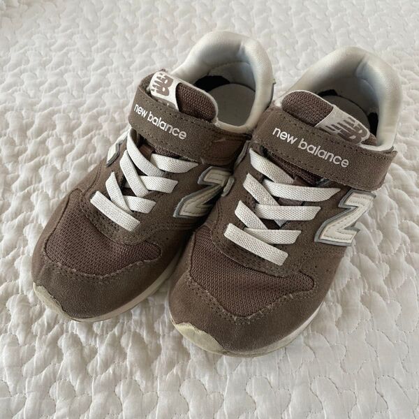 new balance キッズスニーカー モカ 18cm