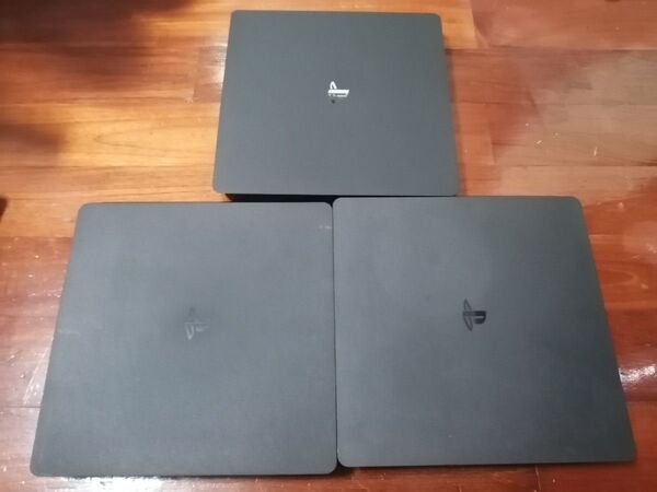 送料無料以下 ps4 cuh 2100 2200 500GB 本体 fw 10.71 10.50 10.50