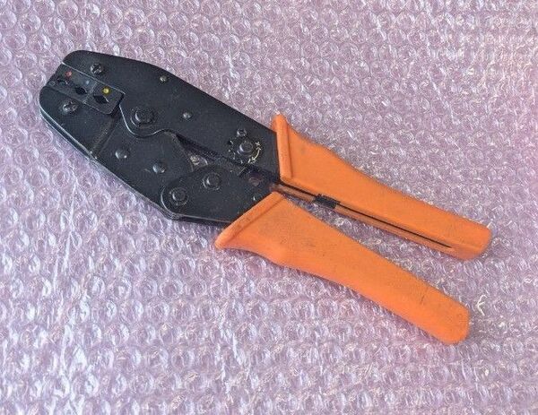 圧着工具 絶縁被覆付き 1.25 2.0 5.5用