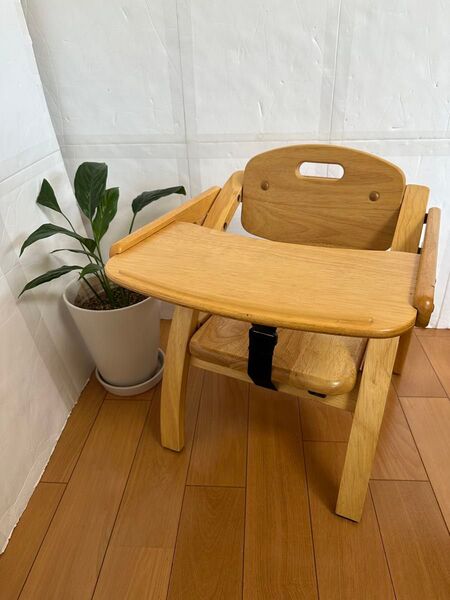 【匿名配送】大和屋 yamatoya ローチェア 木製 折り畳み テーブル付き ベビーチェア