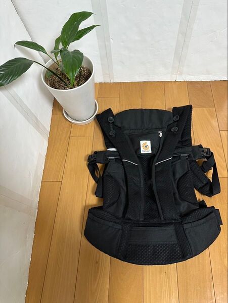 【送料無料】正規品 エルゴベビー オムニブリーズ 抱っこ紐 最新タイプ メッシュ ブラック