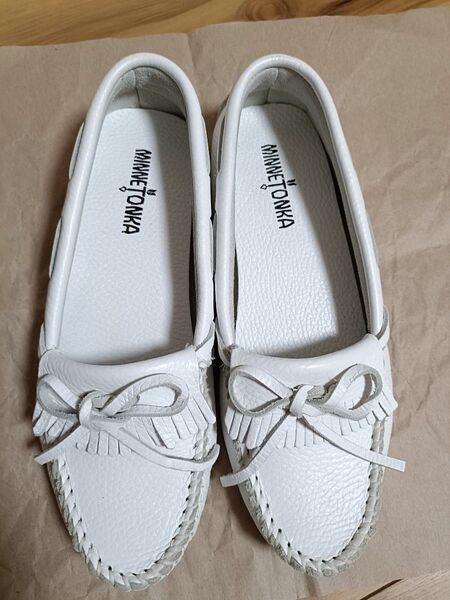 MINNETONKA フラットシューズ