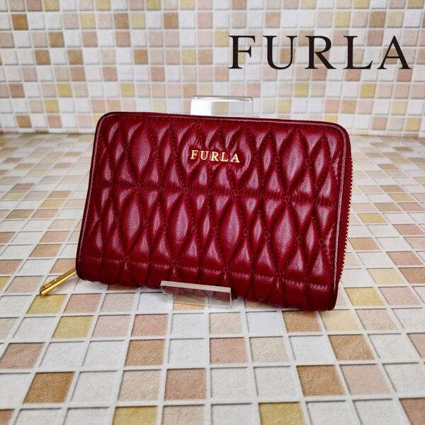 A1 FURLA フルラ レザー キルティング 二つ折り財布 ラウンドファスナー