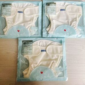新品未使用 エンゼル 股関節脱臼予防おむつカバー3枚セット50〜60size