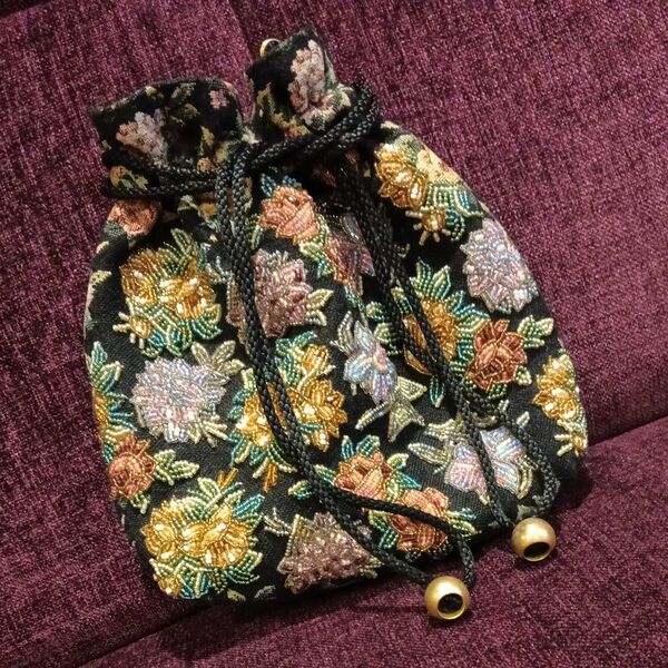 ビーズ刺繍 巾着バッグ