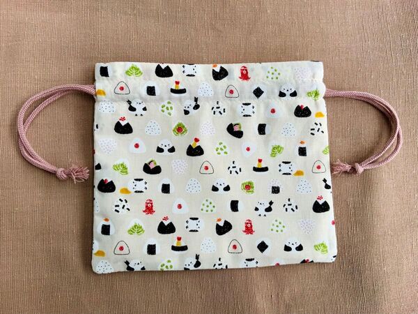【ハンドメイド】おにぎりシマエナガのかわいい巾着(表地 綿100%日本製) かわいい、ポーチ、入園、入学