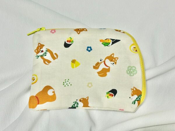 【ハンドメイド】柴犬コタのおやつポーチ かわいい、ファスナーポーチ、犬、手作り、裏地付き