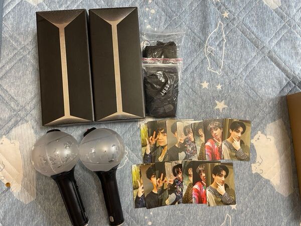 BTS OFFICIAL LIGHT STICK ver.3 2本セット トレカ付き BTS ペンライト