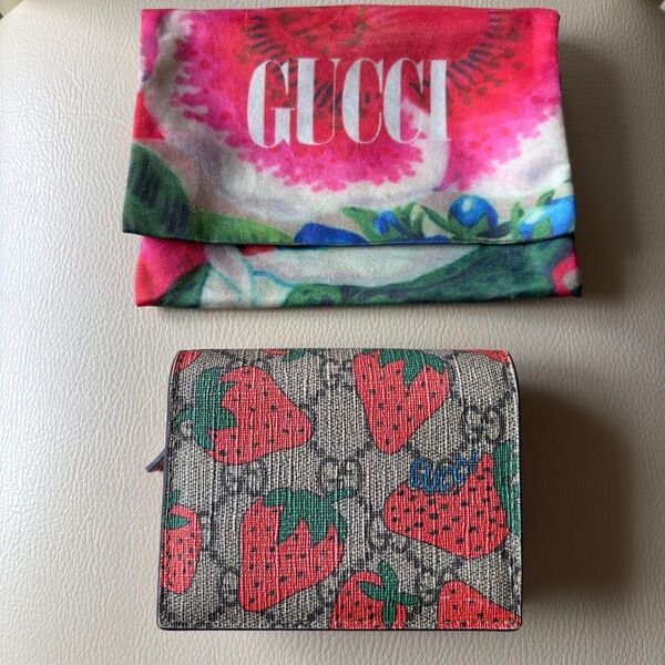GUCCI グッチ ストロベリー 三つ折り財布