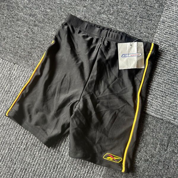 【新品】男の子 100㎝ 水着 リーボック 黒 ハーフパンツ スイムパンツ ハーフパンツ 短パン キッズ ショートパンツ