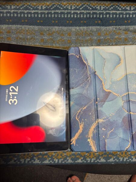 iPad 9世代 256GB 動作品 MK2P3LL/A おまけあり 本体 中古 ケース wifiモデル