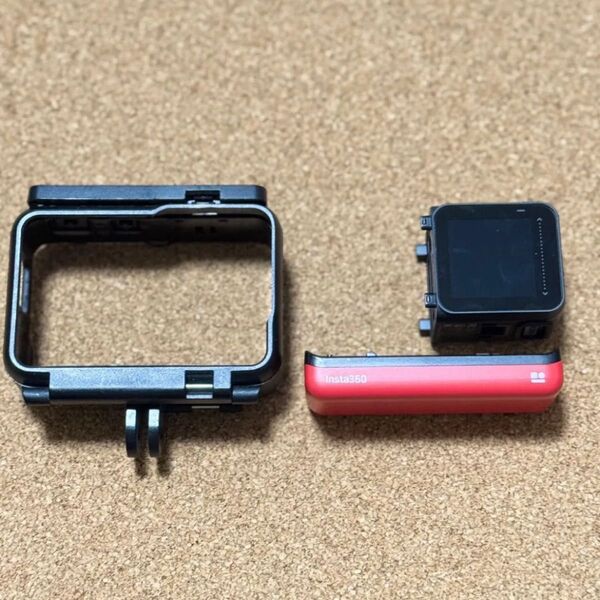 Insta 360 ONE R コア バッテリー core Battery アクションカメラ RS 専用純正ケース付き