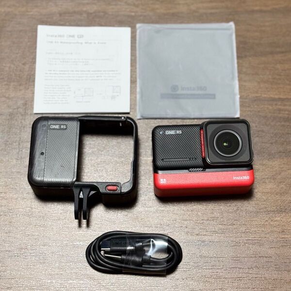 【美品】Insta360 ONE RS 4K BOOST LENS ブーストレンズ アクションカメラ (R002)