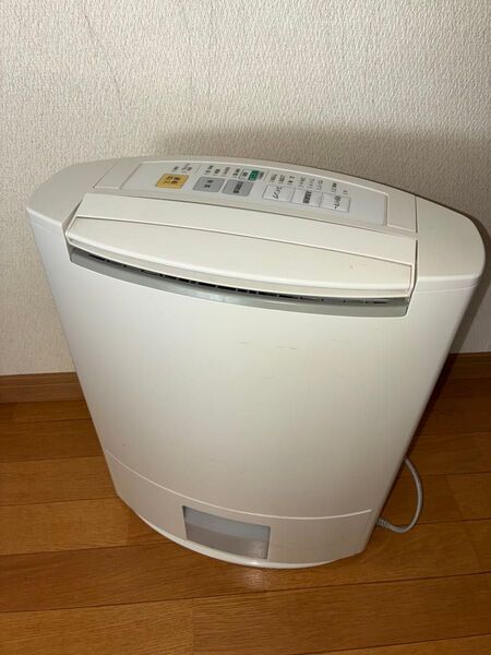 パナソニック 衣類乾燥除湿機 F-YZF100 2010製