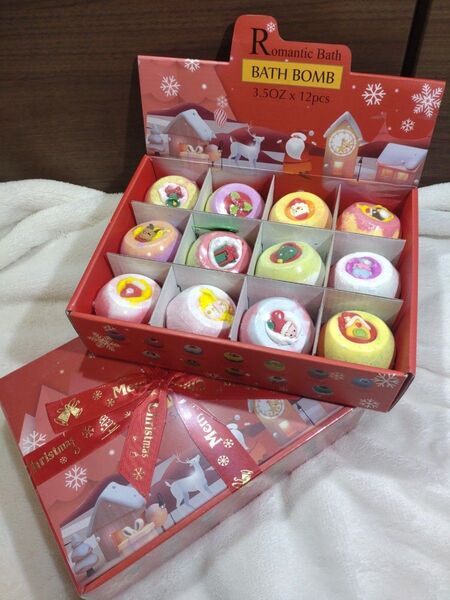 新品バスボム 2箱セット クリスマスギフトBOX 入浴剤
