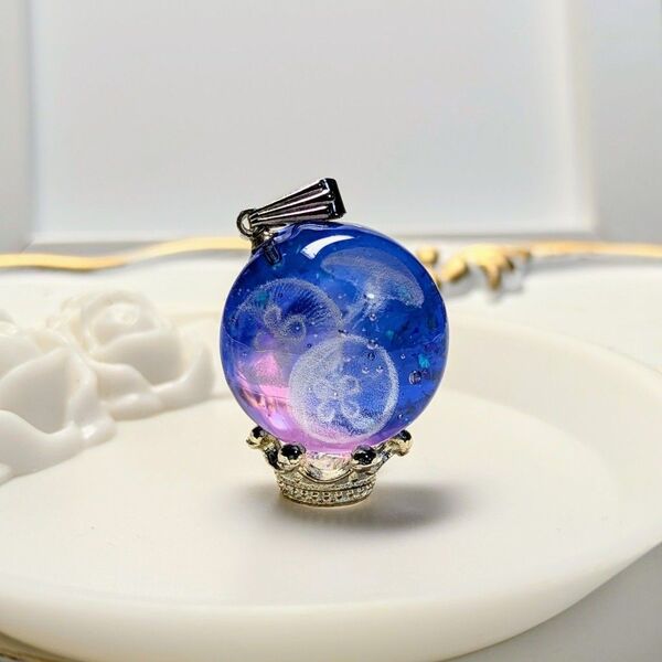 幻想的 クラゲ ペンダント ネックレス ハンドメイド