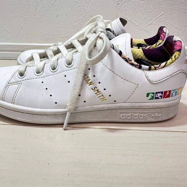 adidas スタンスミス ピクサーコラボ トイストーリー コラボ商品
