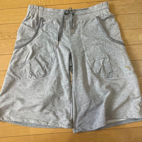 プーマ スウェット ハーフパンツ グレー M