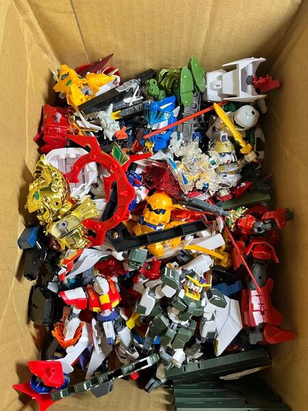 ジャンク品 SDガンダムBB戦士20体以上 パーツとフィギュアセット