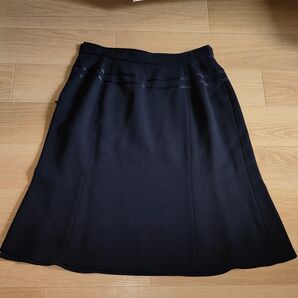 オフィスカジュアル ひざ丈 スカート 濃紺 l夏用