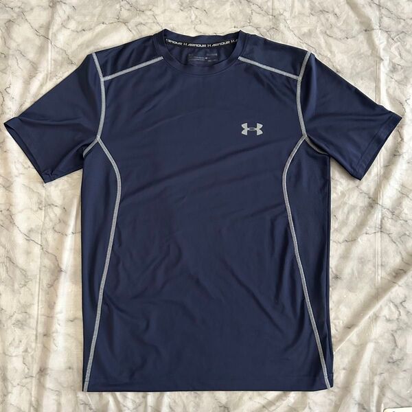 アンダーアーマー Tシャツ スポーツウェア インナー アンダーシャツ サイズM