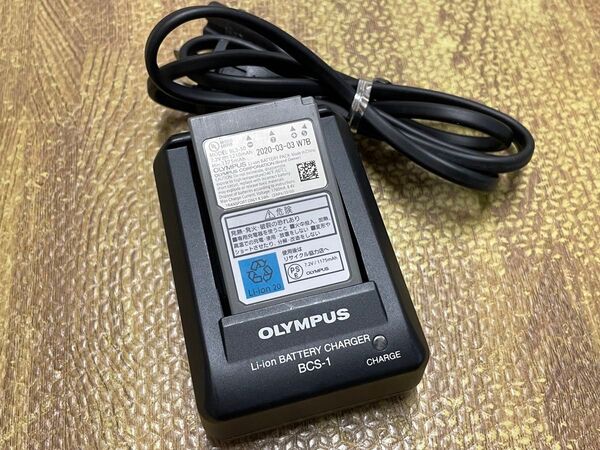 OLYMPUS オリンパス 一眼・ミラーレス用 BLS-50とBCS-1 純正バッテリー、充電器