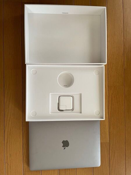 Apple M1 MacBook Air2020 13インチ スペースグレイ メモリ16gb ストレージ256gb USキーボード