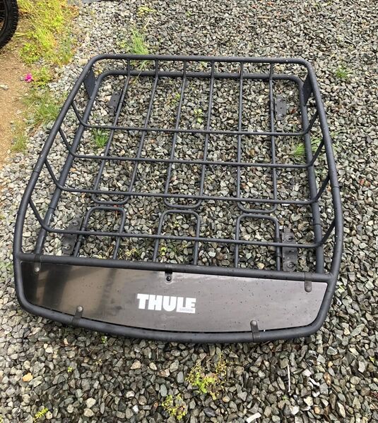 THULE スーリー ルーフラック TH859XTカーゴネット付き