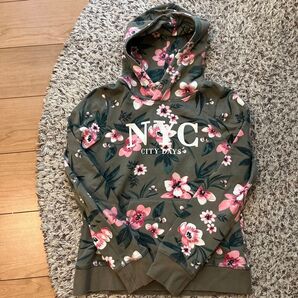 H&M 花柄パーカー カーキ EUR 146/152 US10-12Y