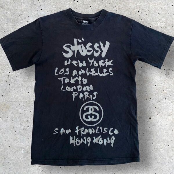 STUSSY × KAWS World Tour Tシャツ ワールドツアー ブラック