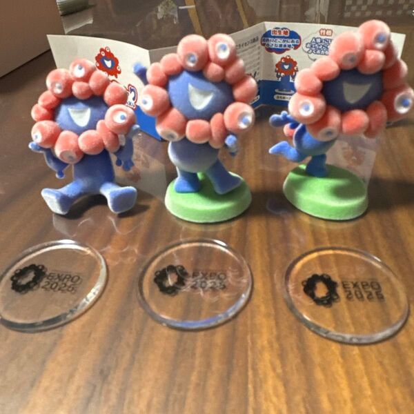 ミャクミャクフロッキーフィギュア