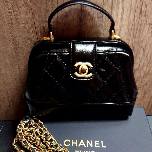 【1点限り】CHANEL 箱付き 新品 海外シャネルノベルティ ショルダーバッグ 2way