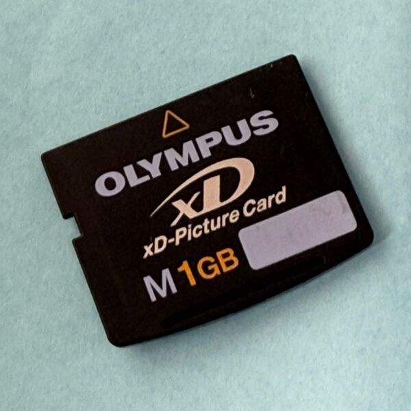 OLYMPUS xD-Picture Card M 1GB