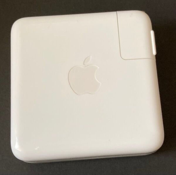 Apple 純正 61W USB-C 電源アダプタ A1947 本体のみ アップル ACアダプター