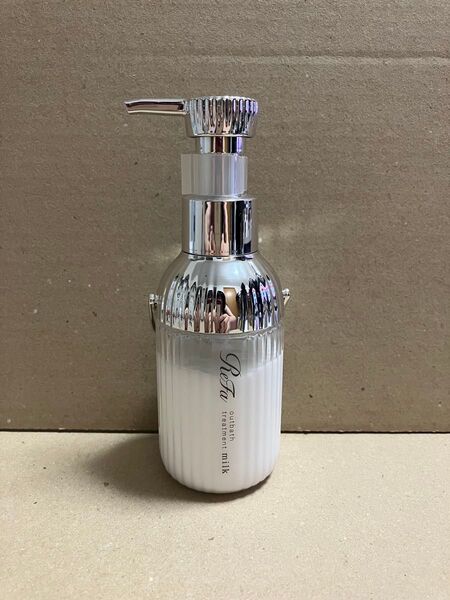 リファ ミルクプロテイン アウトバストリートメント