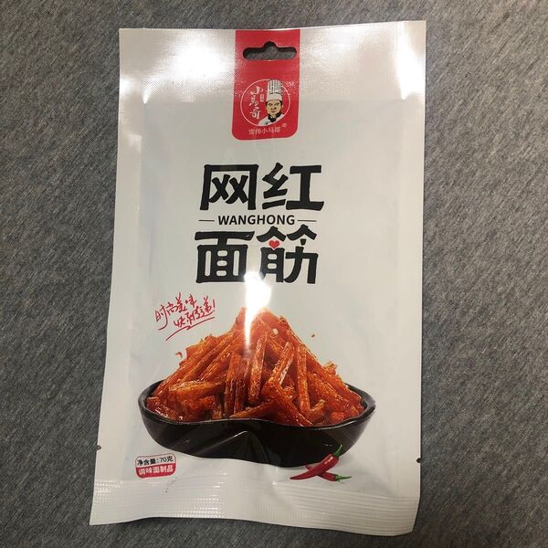 【 網紅面筋 】70g 学偉小馬哥 ラーティアオ 小馬哥 辣片 小馬哥 辣條 辣条