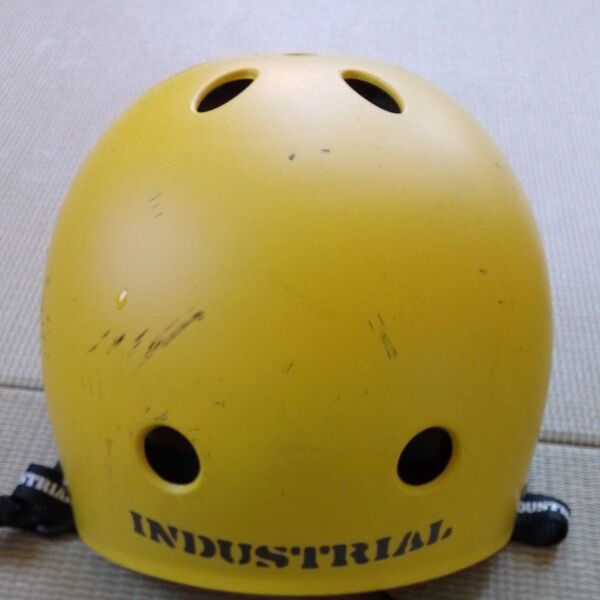 INDUSTRIAL ヘルメット