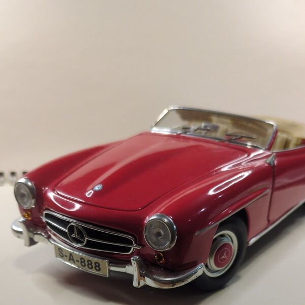 Mercedes-Benz 190SL ミニカー レッド