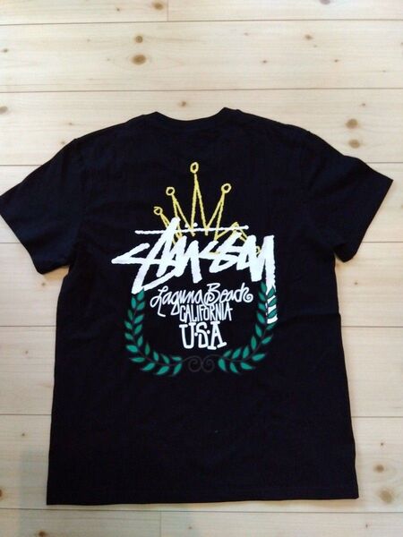 新品 ステューシー 黒の 半袖 TシャツSサイズ