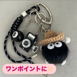 ジャラジャラキーホルダー カメラ 8ボール