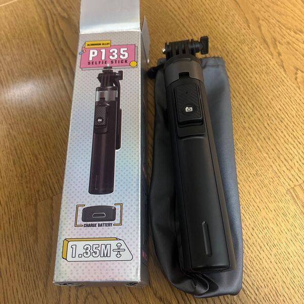 P135 セルフィースティック 三脚 自撮り棒 1.35m 未使用品