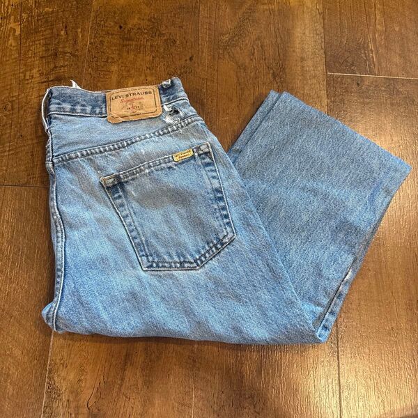 90s LEVI STRAUSS リーバイス デニムパンツ ジーンズ ストレート 古着 アメカジダメージパンツメンズ 30/30