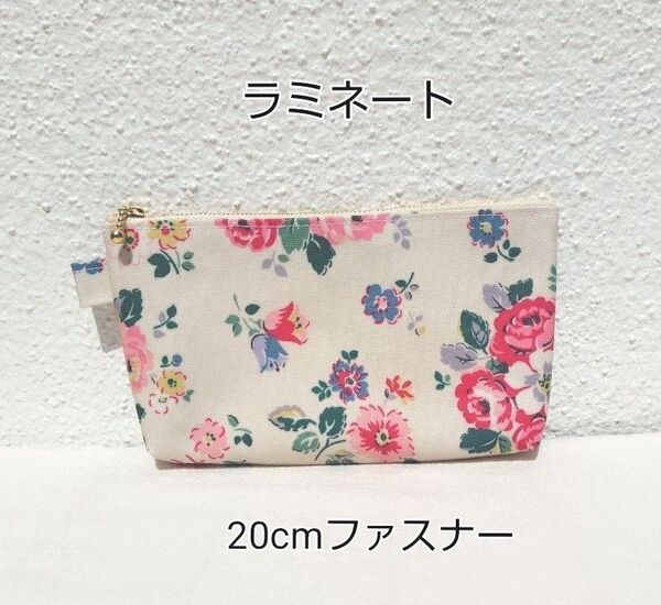 ハンドメイド ラミネート ポーチ キャスキッドソン生地 花柄②