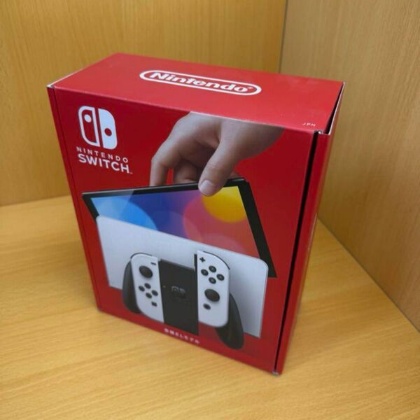 美品 Nintendo Switch ホワイト 有機ELモデル ニンテンドースイッチ 使用時間少なめ 即日発送 Nintendo