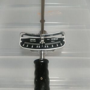 東日 トルクレンチ MODEL 1900F 300~1900Kgf.cm 個人所有 中古です。