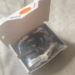 インスタパンプフューリー サックスブルー ガシャポンオンライン Reebok
